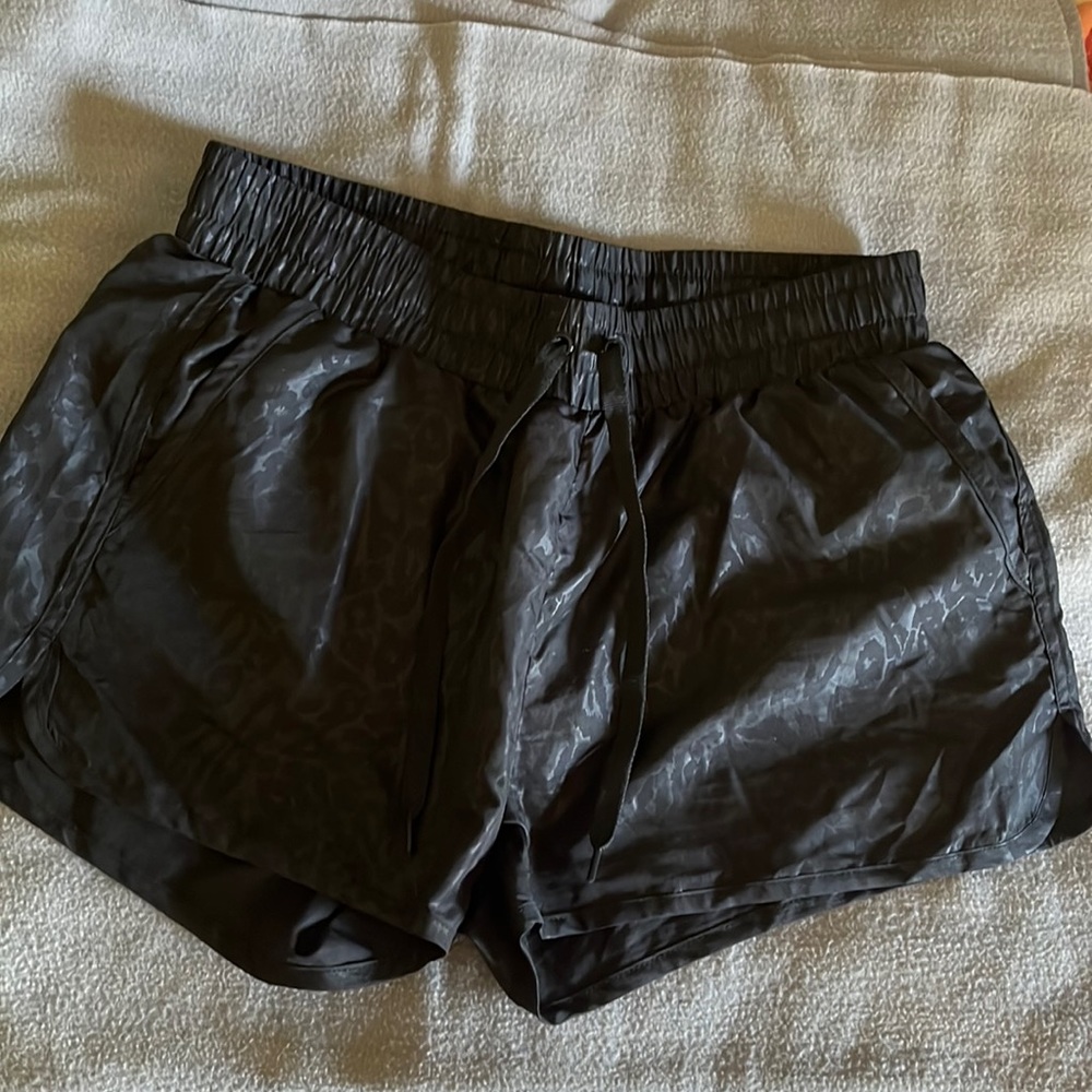 Zyia black bomber shorts. Size large.